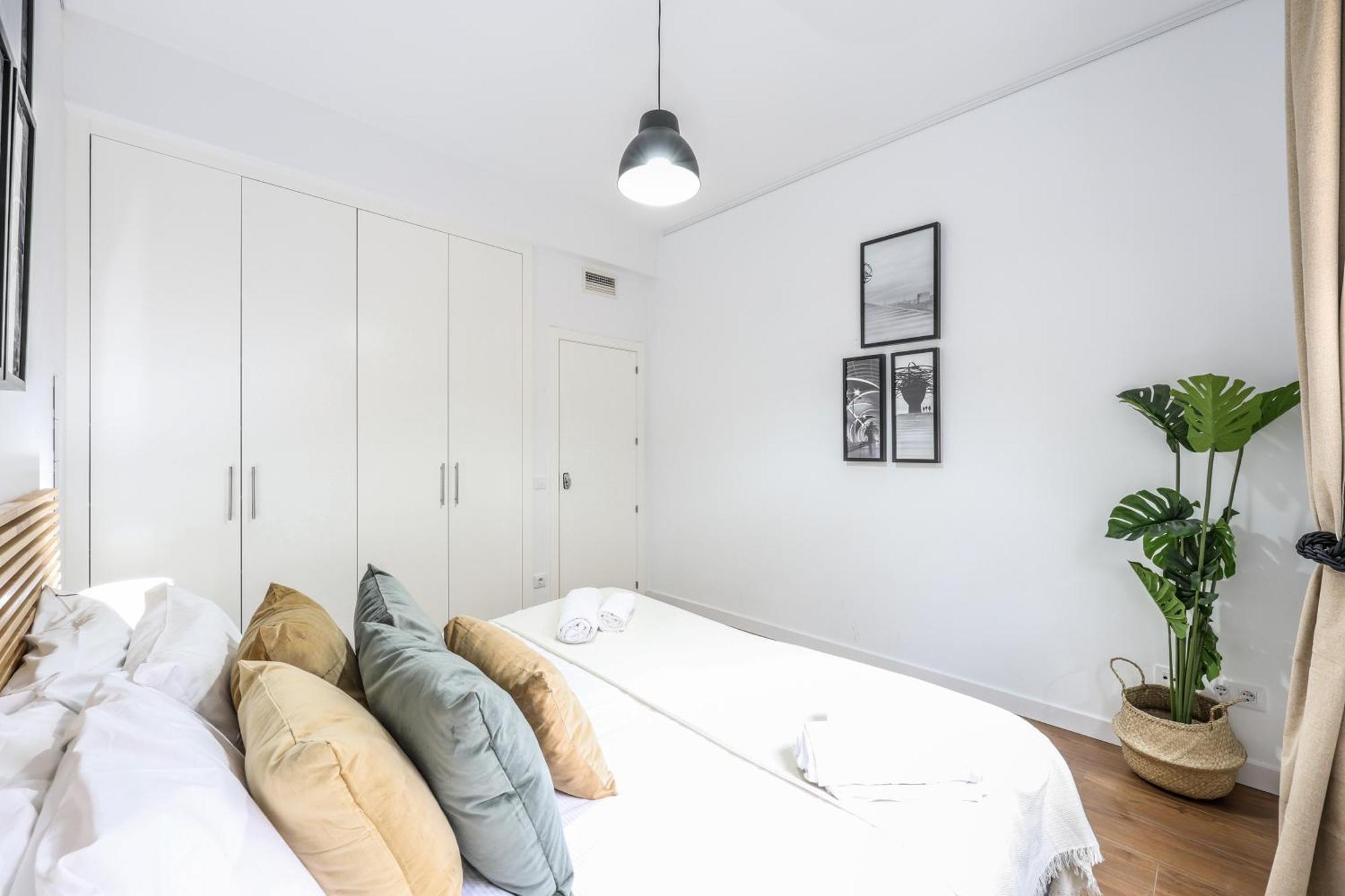 Be Coliving Madrid Centro Hotel Buitenkant foto
