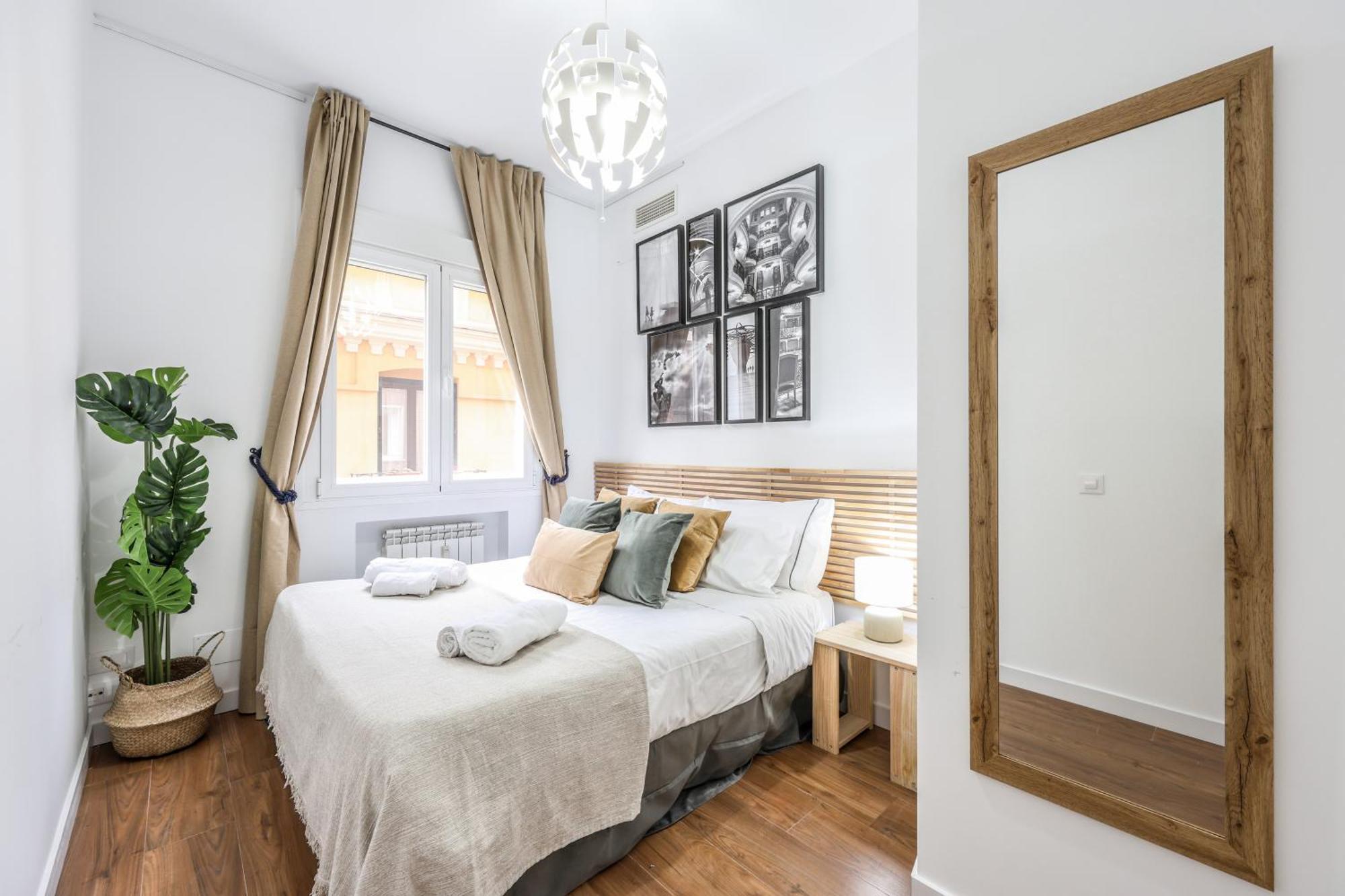 Be Coliving Madrid Centro Hotel Buitenkant foto