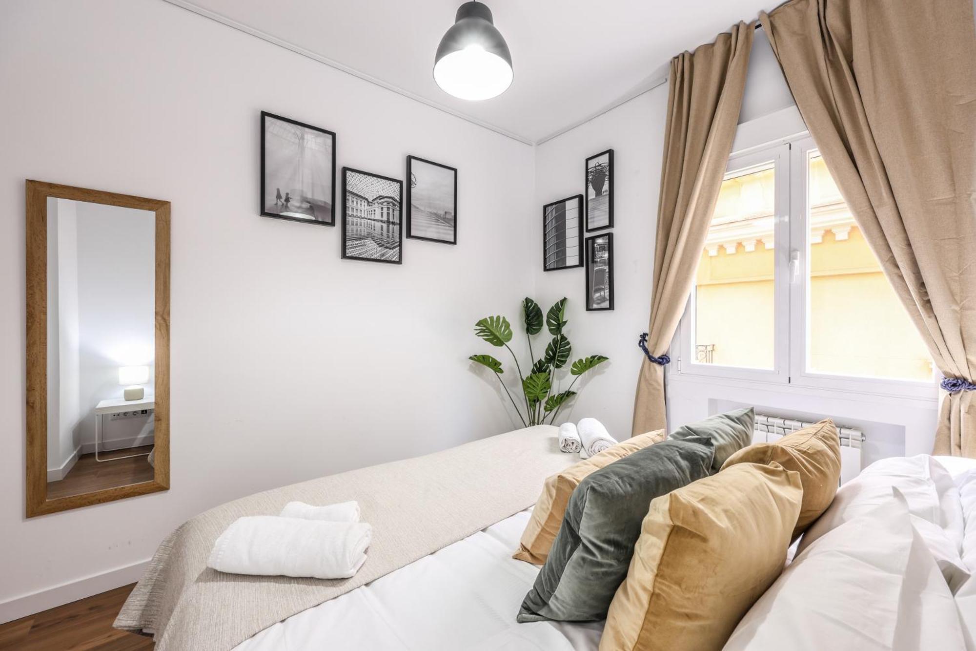 Be Coliving Madrid Centro Hotel Buitenkant foto