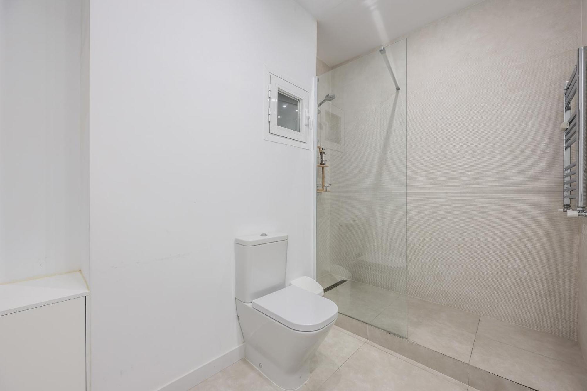 Be Coliving Madrid Centro Hotel Buitenkant foto
