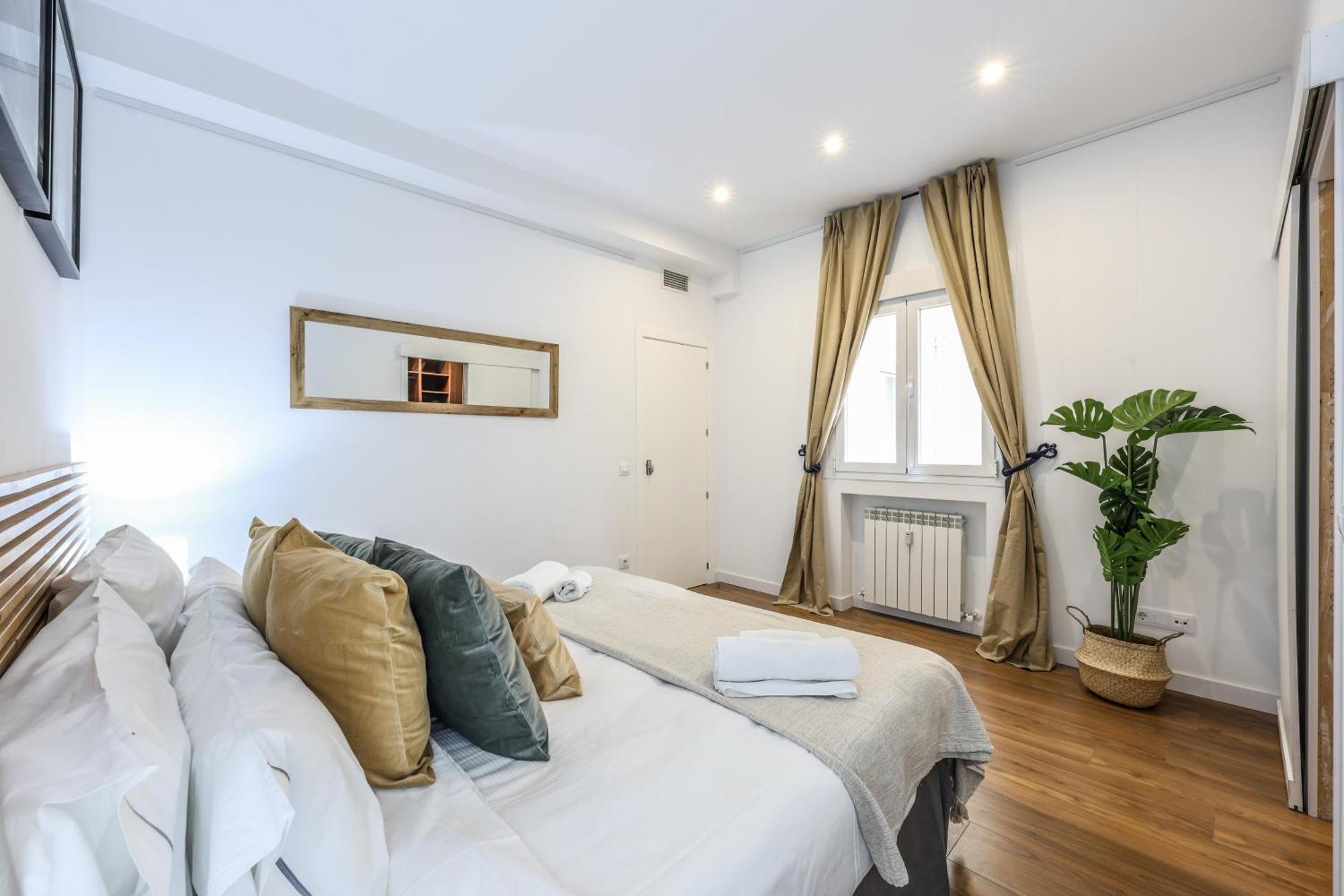 Be Coliving Madrid Centro Hotel Buitenkant foto