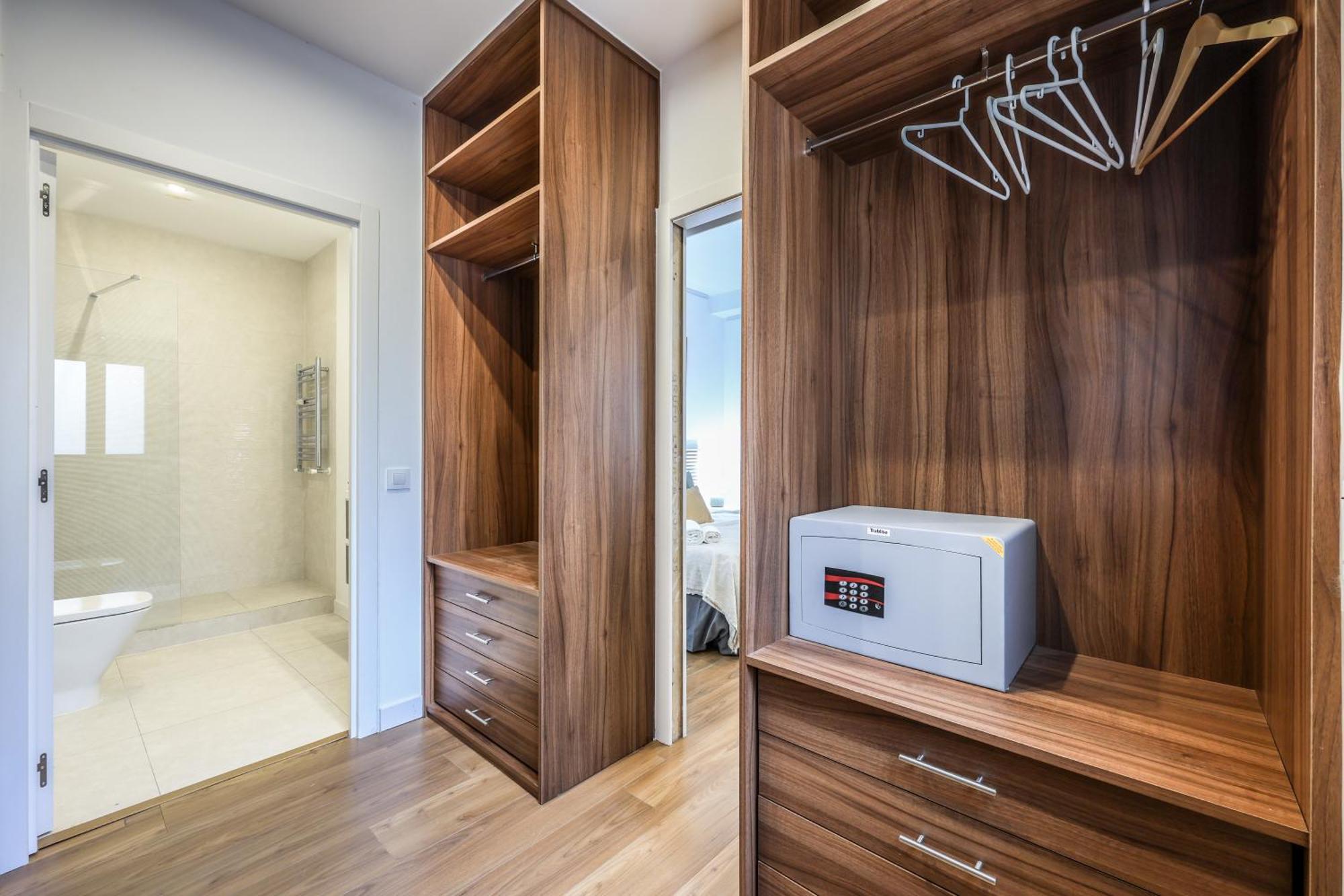 Be Coliving Madrid Centro Hotel Buitenkant foto